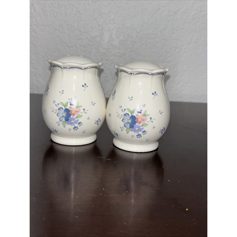 Vintage Ceramic Salt &Pepper Shakers With Flowers  Japan -3 INCHES TALL